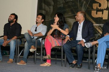 Kshanam Movie Thanks Meet